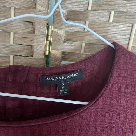 Banana Republic 1/2 sleeve top - Picture 4 of 4